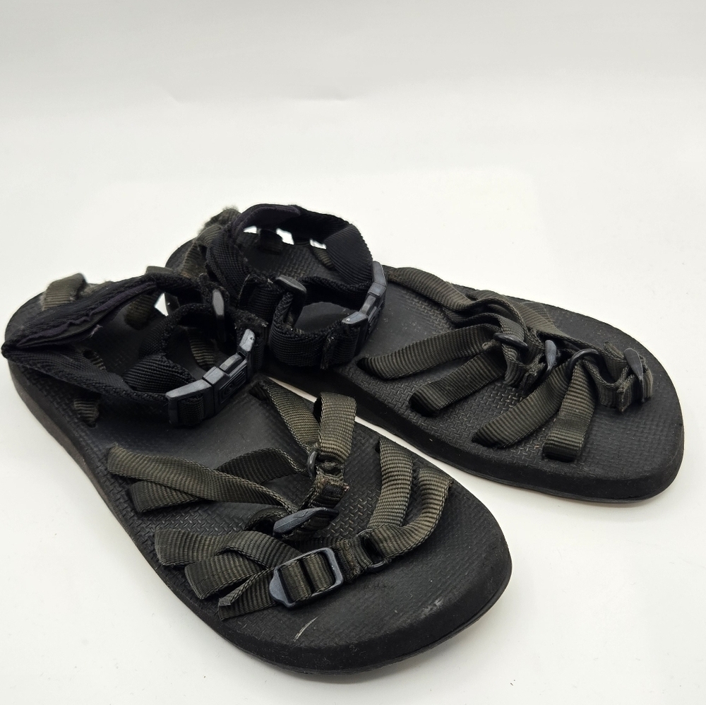Teva | Black Sandals Size 8.5